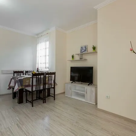 2nd Floor 1bedroom With Pool View Eq ساني بيتش